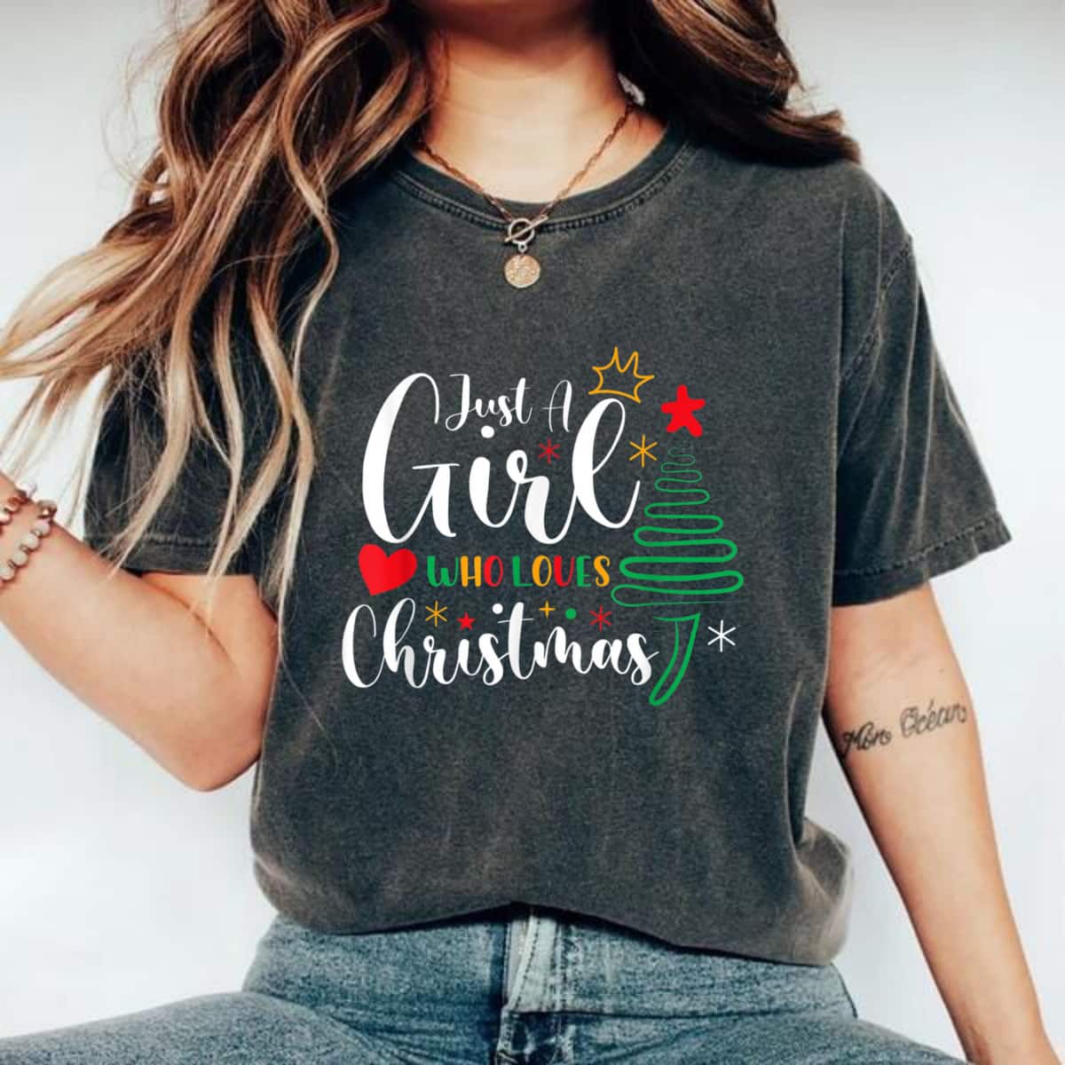 Christmas Just A Girl Who Loves Christmas T-Shirt Christmas Just A Girl Who Loves Christmas T-Shirt