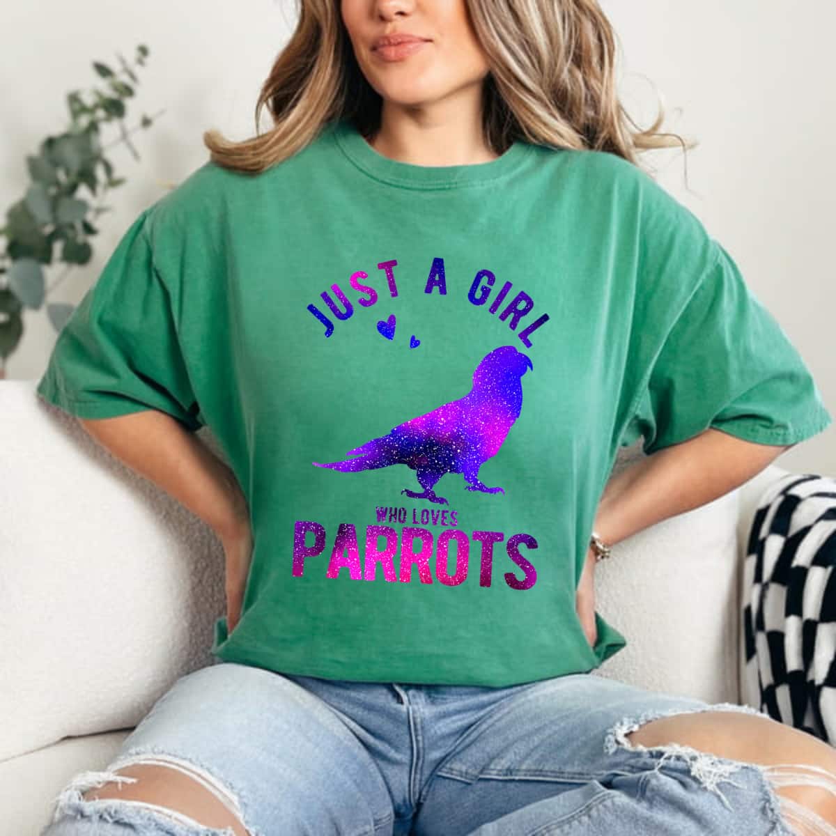 Just A Girl Who Loves Parrots Lover Parrot Girl Funny Parrot T-Shirt Just A Girl Who Loves Parrots Lover Parrot Girl Funny Parrot T-Shirt