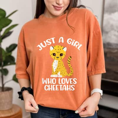 Just A Girl Who Loves Cheetahs African Savanna T-Shirt