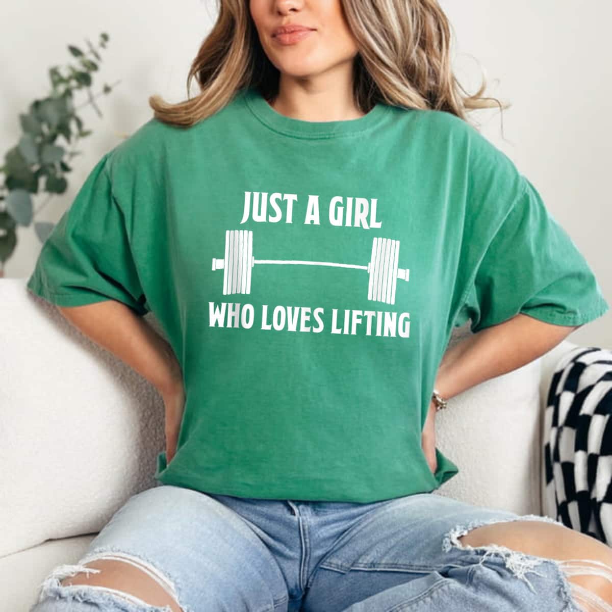 Just A Girl Who Loves Lifting Powerlifting Bodybuilder T-Shirt Just A Girl Who Loves Lifting Powerlifting Bodybuilder T-Shirt
