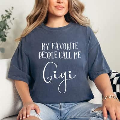 Mother's Day Gigi Heart Grandma Christmas Birthday Gift T-Shirt