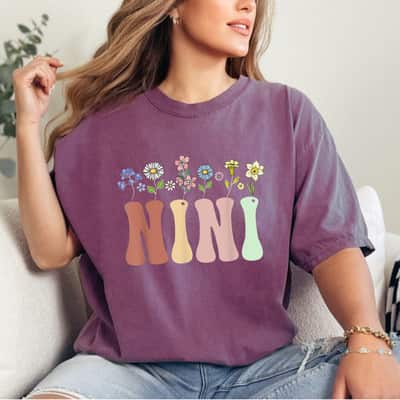 Mother's Day Nini Gifts Women Wildflower Floral Nini Gift T-Shirt