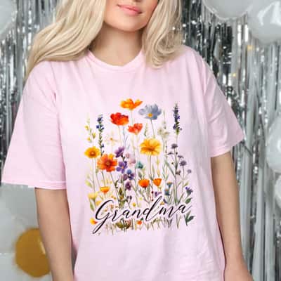 Mother's Day Grandma Wildflowers Women Christmas Gardner Gift T-Shirt