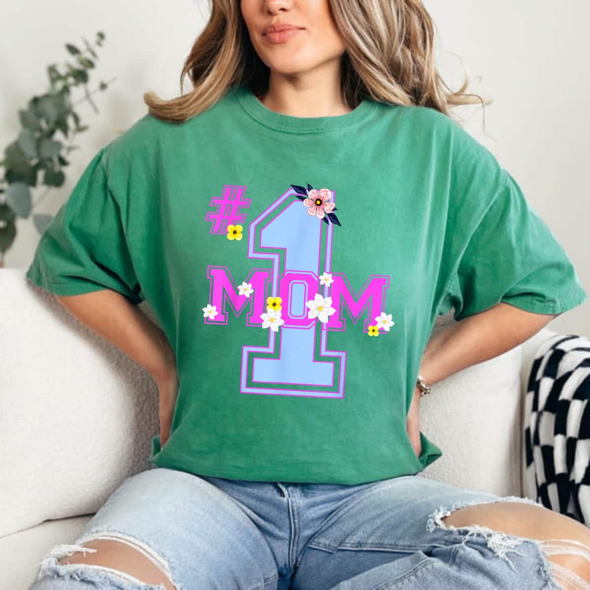 #One MOM Floral Mom Number One Funny Mothers Day Gift T-Shirt #One MOM Floral Mom Number One Funny Mothers Day Gift T-Shirt