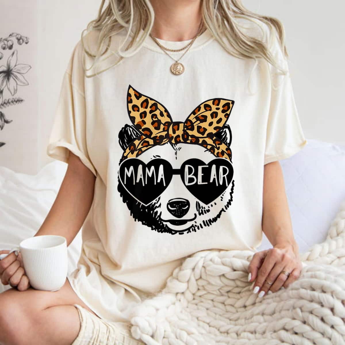 Womens Mama Bear Face Sunglasses Grandma Grandmother Mother's Day T-Shirt Womens Mama Bear Face Sunglasses Grandma Grandmother Mother's Day T-Shirt