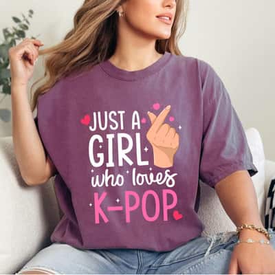 Just A Girl Who Loves K-Pop Cute T-Shirt