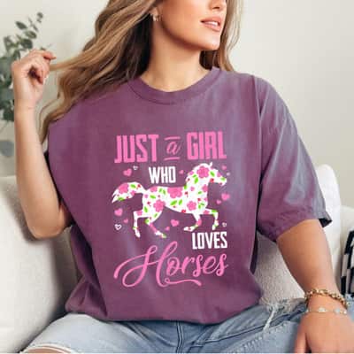 Just A Girl Who Loves Horses Floral Horse Equestrian Quote T-Shirt