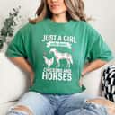 Just A Girl Who Loves Chickens Horse Lover Women Farmer T-Shirt