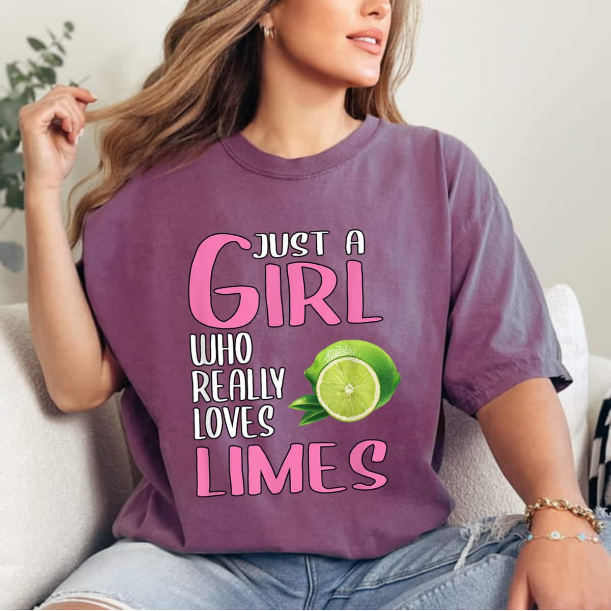 Cute Gift Just A Girl Who Really Loves Limes T-Shirt Cute Gift Just A Girl Who Really Loves Limes T-Shirt