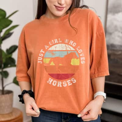 Just A Girl Who Loves Horses Cute Gift For Girls T-Shirt