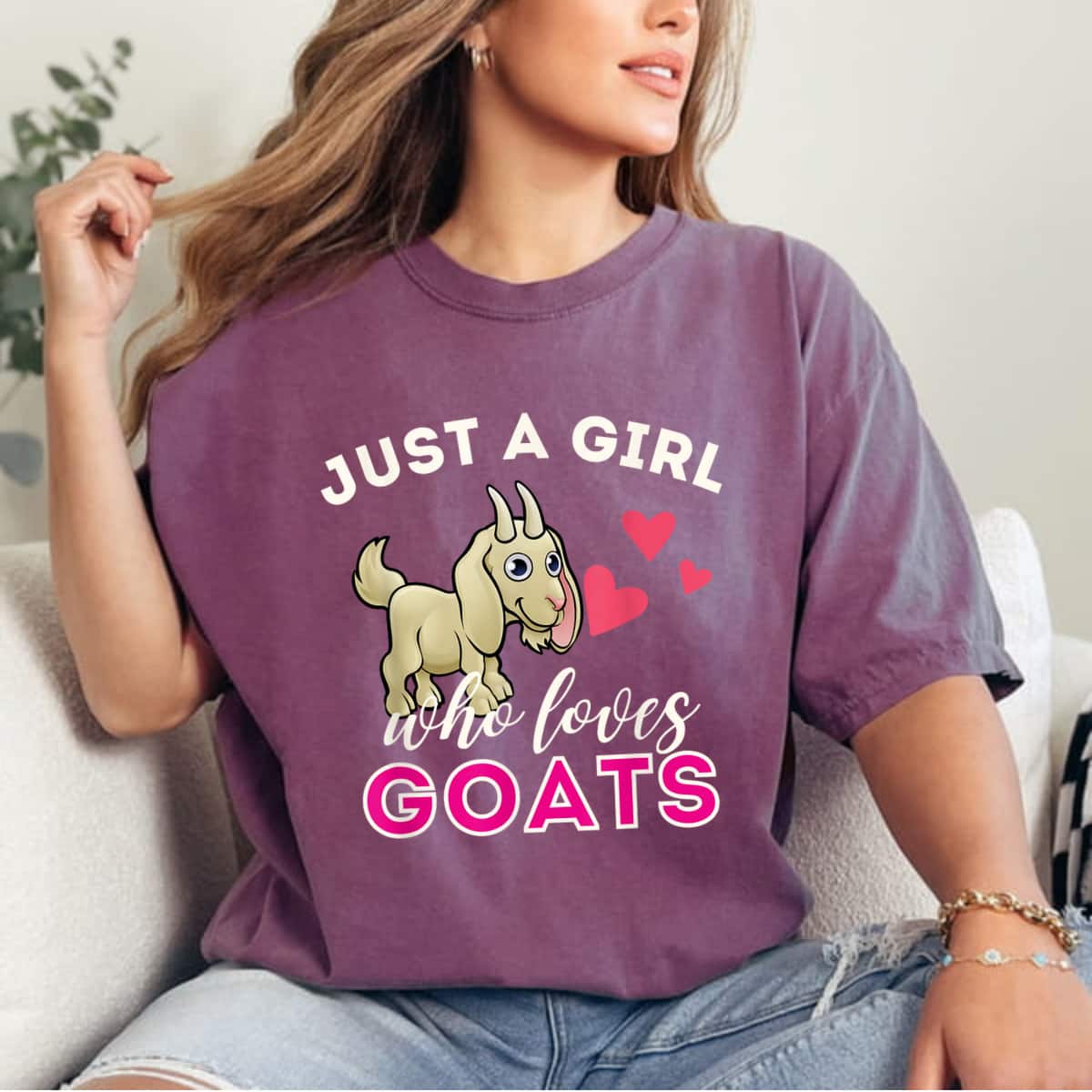 Just A Girl Who Loves Goats Funny Goat Lover & Farming T-Shirt Just A Girl Who Loves Goats Funny Goat Lover & Farming T-Shirt