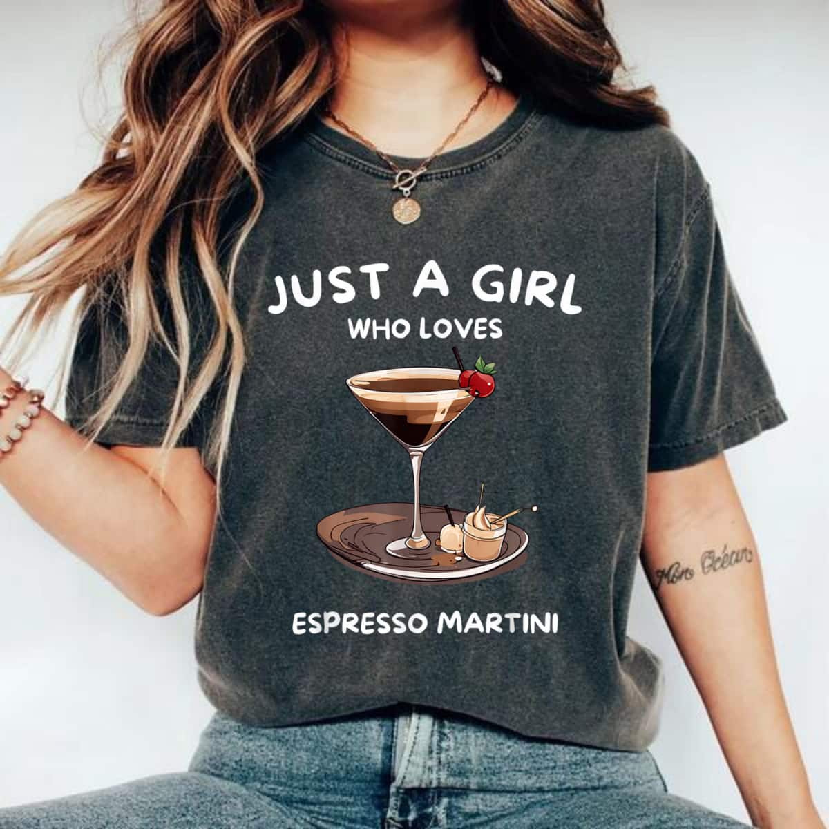 Just A Girl Who Loves Espresso Martini Social Club Elegance T-Shirt Just A Girl Who Loves Espresso Martini Social Club Elegance T-Shirt