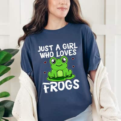 Just A Girl Who Loves Frogs Cute Green Frog Costume T-Shirt